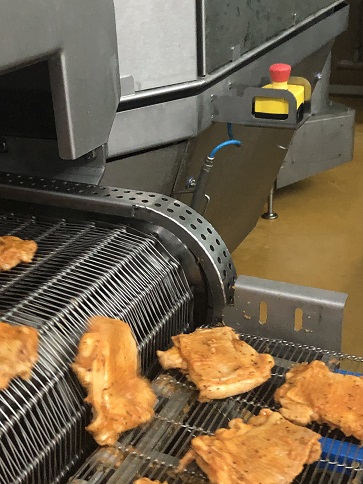 《預制菜生產(chǎn)許可審查方案》明確規(guī)定-預制菜金屬輸送網(wǎng)帶